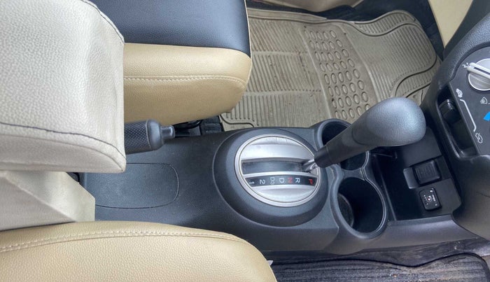 2013 Honda Amaze 1.2L I-VTEC VX AT, CNG, Automatic, 61,826 km, Gear Lever