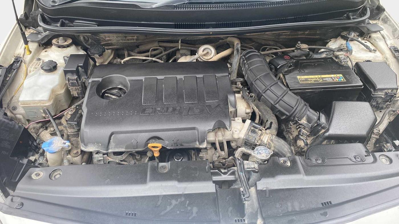 2016 Hyundai Verna 1.6 CRDI SX, Diesel, Manual, Open Bonet