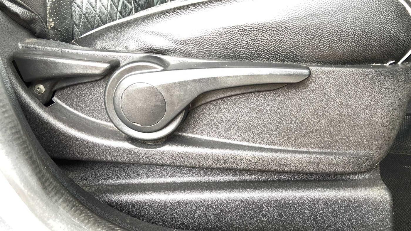 2019 Tata Tiago XZ PLUS PETROL, Petrol, Manual, 67,284 km, Driver Side Adjustment Panel