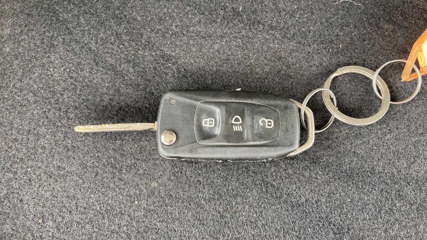 2019 Tata Tiago XZ PLUS PETROL, Petrol, Manual, 67,284 km, Key Close Up