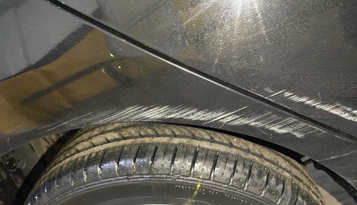 2018 Hyundai Verna 1.6 VTVT SX, Petrol, Manual, 95,329 km, Right quarter panel - Minor scratches