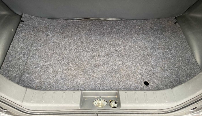 2018 Maruti Alto K10 VXI (O) AMT, Petrol, Automatic, 29,037 km, Boot Inside