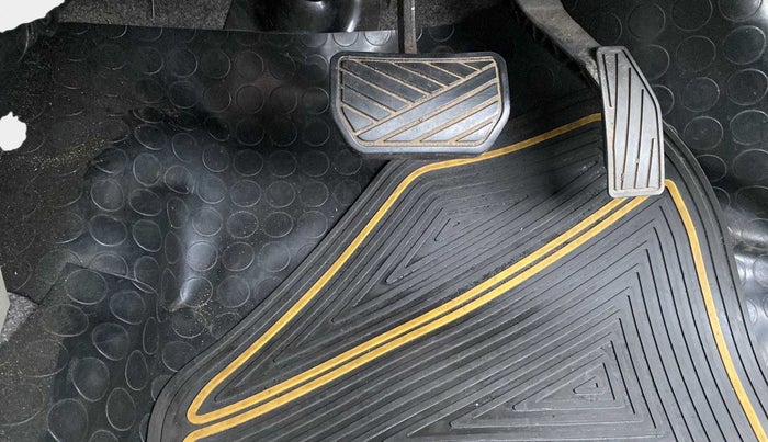 2018 Maruti Alto K10 VXI (O) AMT, Petrol, Automatic, 29,037 km, Pedals