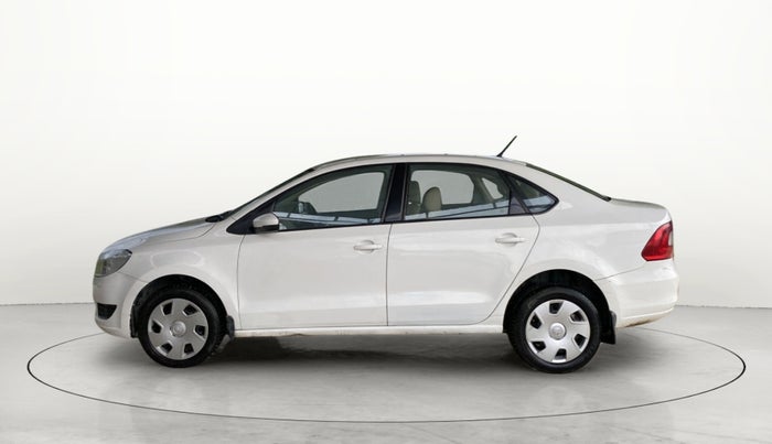 2015 Skoda Rapid 1.5 TDI CR ACTIVE, Diesel, Manual, 1,00,263 km, Left Side