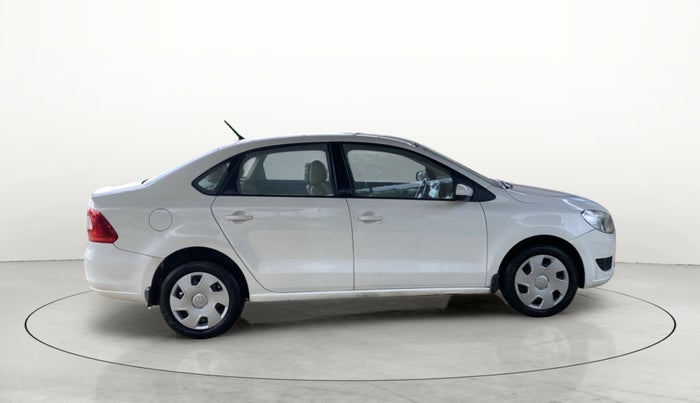 2015 Skoda Rapid 1.5 TDI CR ACTIVE, Diesel, Manual, 1,00,263 km, Right Side View