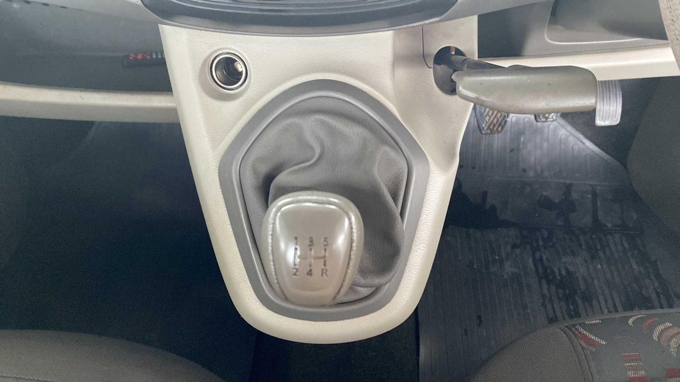 2016 Datsun Go A EPS, Petrol, Manual, 47,323 km, Gear Lever