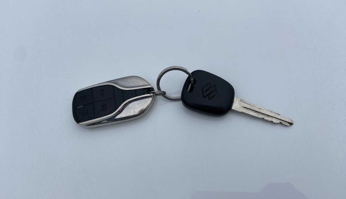 2015 Maruti Alto 800 LXI, Petrol, Manual, 46,288 km, Key Close Up