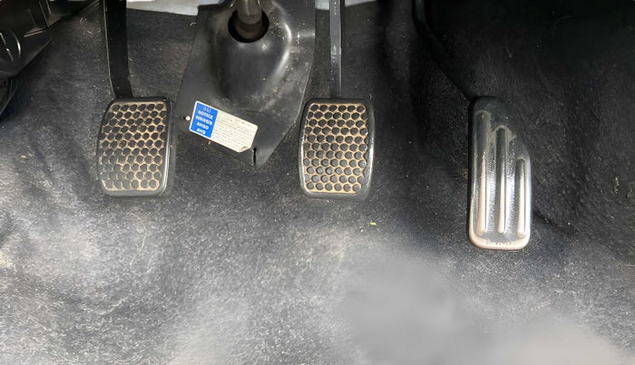 2015 Maruti Alto 800 LXI, Petrol, Manual, 46,288 km, Pedals