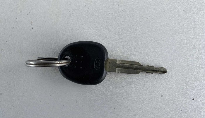 2011 Hyundai Santro Xing GL, Petrol, Manual, 33,952 km, Key Close Up