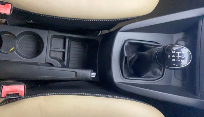 2015 Ford Figo Aspire TREND 1.2 PETROL, Petrol, Manual, 96,534 km, Gear Lever