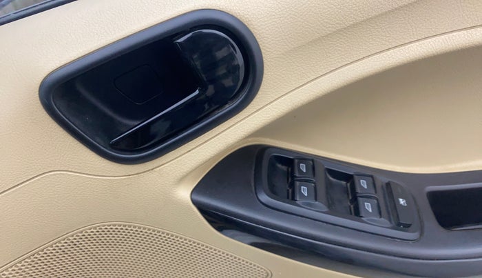 2015 Ford Figo Aspire TREND 1.2 PETROL, Petrol, Manual, 96,534 km, Driver Side Door Panels Control