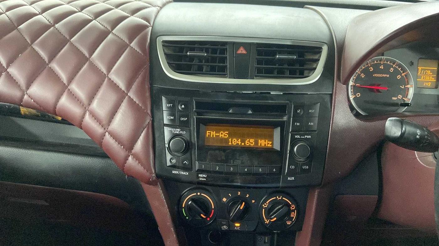 2017 Maruti Swift VXI, Petrol, Manual, 37,368 km, Air Conditioner