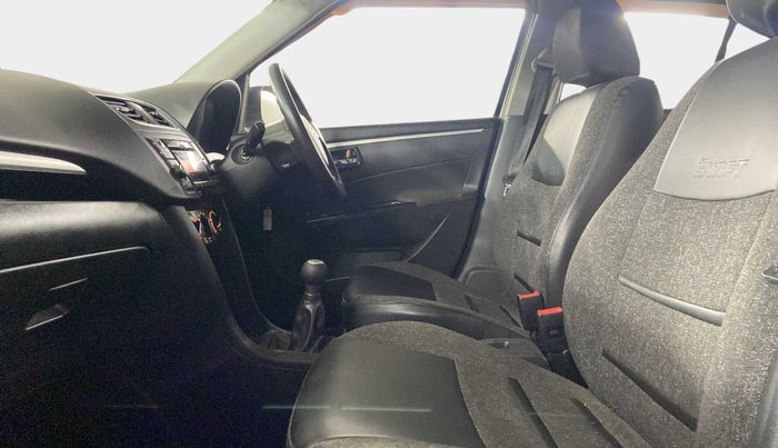 2017 Maruti Swift VXI, Petrol, Manual, 39,046 km, Right Side Front Door Cabin
