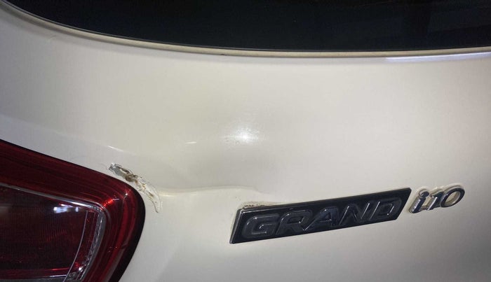 2015 Hyundai Grand i10 ASTA AT 1.2 KAPPA VTVT, Petrol, Automatic, 35,537 km, Dicky (Boot door) - Slightly dented