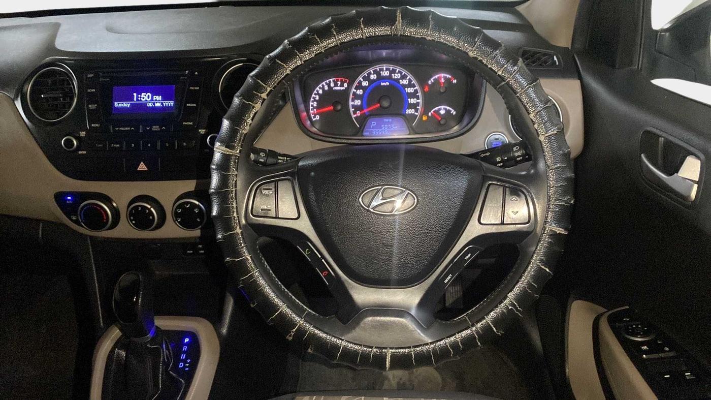2015 Hyundai Grand i10 ASTA AT 1.2 KAPPA VTVT, Petrol, Automatic, 35,537 km, Steering Wheel Close Up