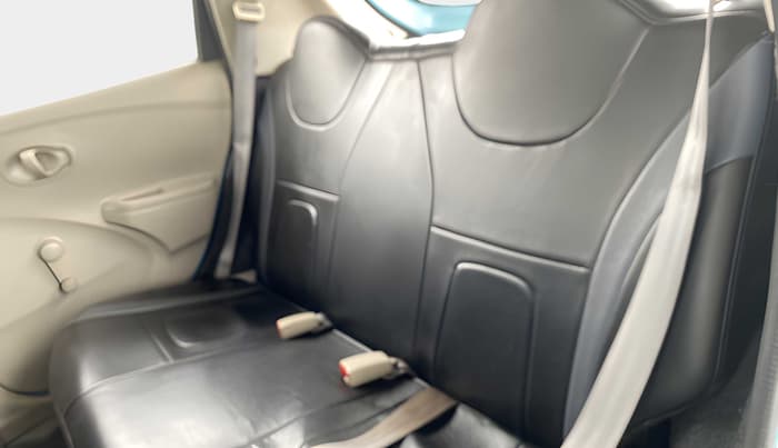 2014 Datsun Go T, Petrol, Manual, 66,599 km, Right Side Rear Door Cabin