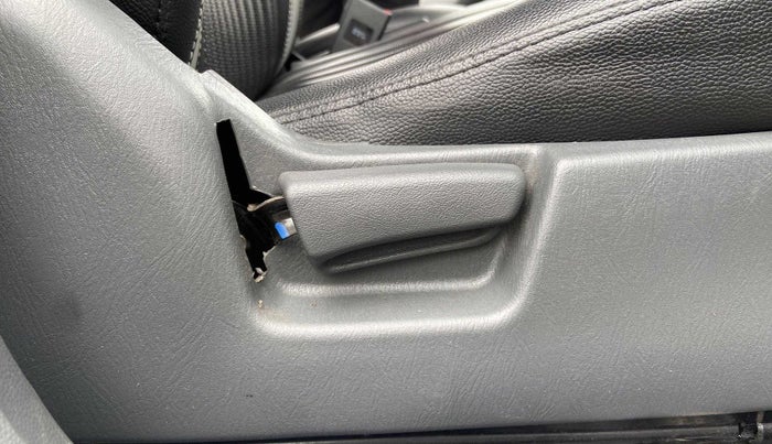 2019 Maruti Alto K10 VXI, Petrol, Manual, 28,315 km, Driver Side Adjustment Panel