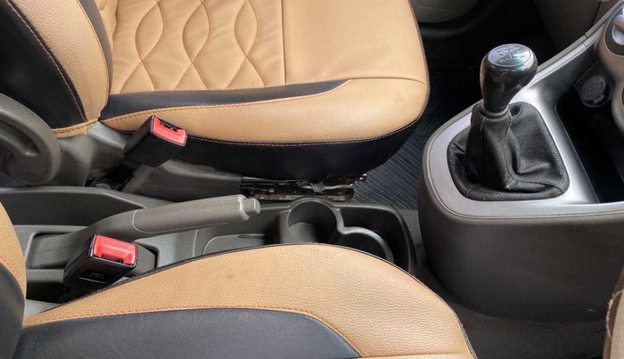 2015 Hyundai i10 MAGNA 1.1, Petrol, Manual, 63,588 km, Gear Lever