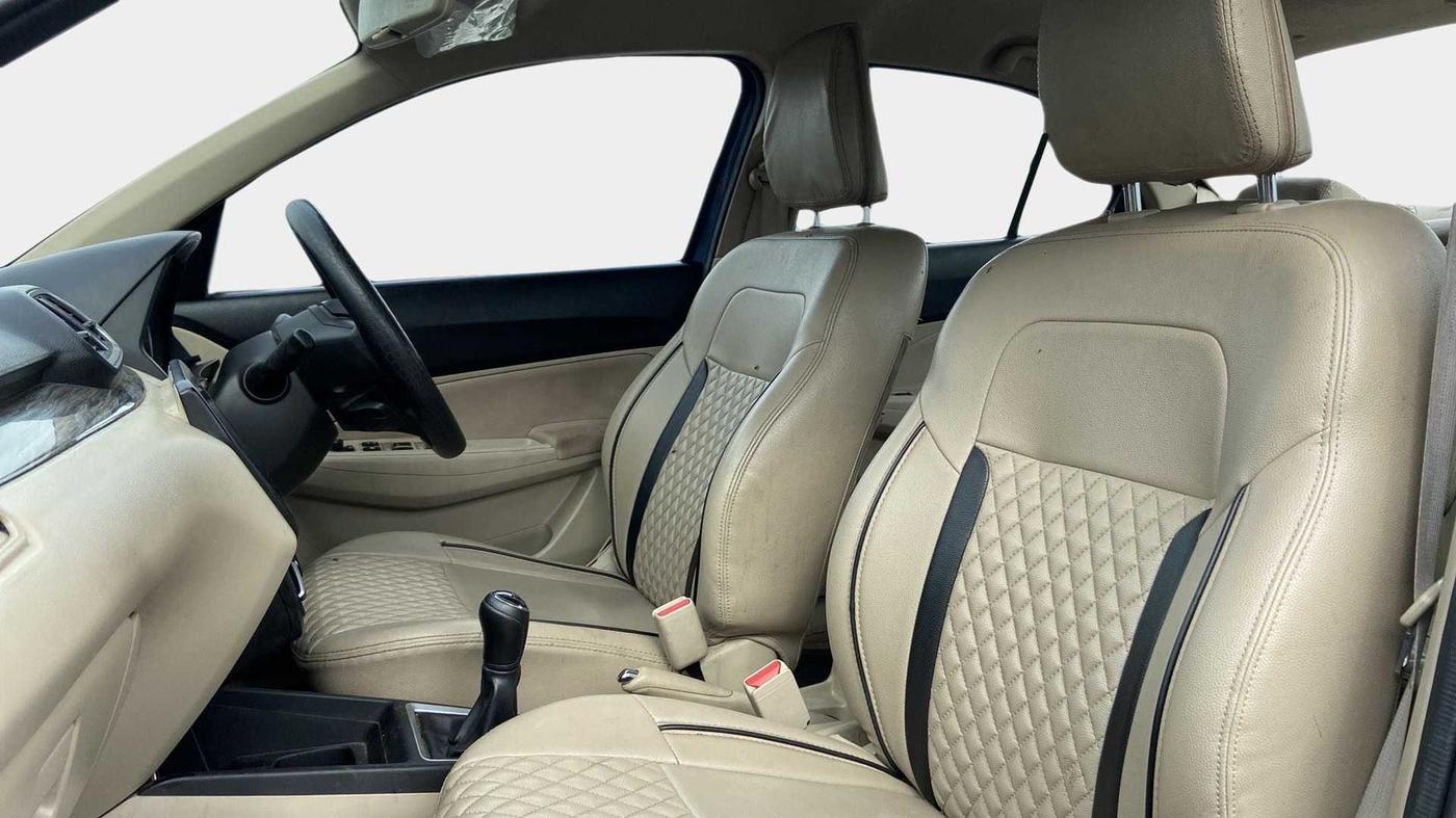 2021 Maruti Dzire VXI, Petrol, Manual, 33,666 km, Right Side Front Door Cabin