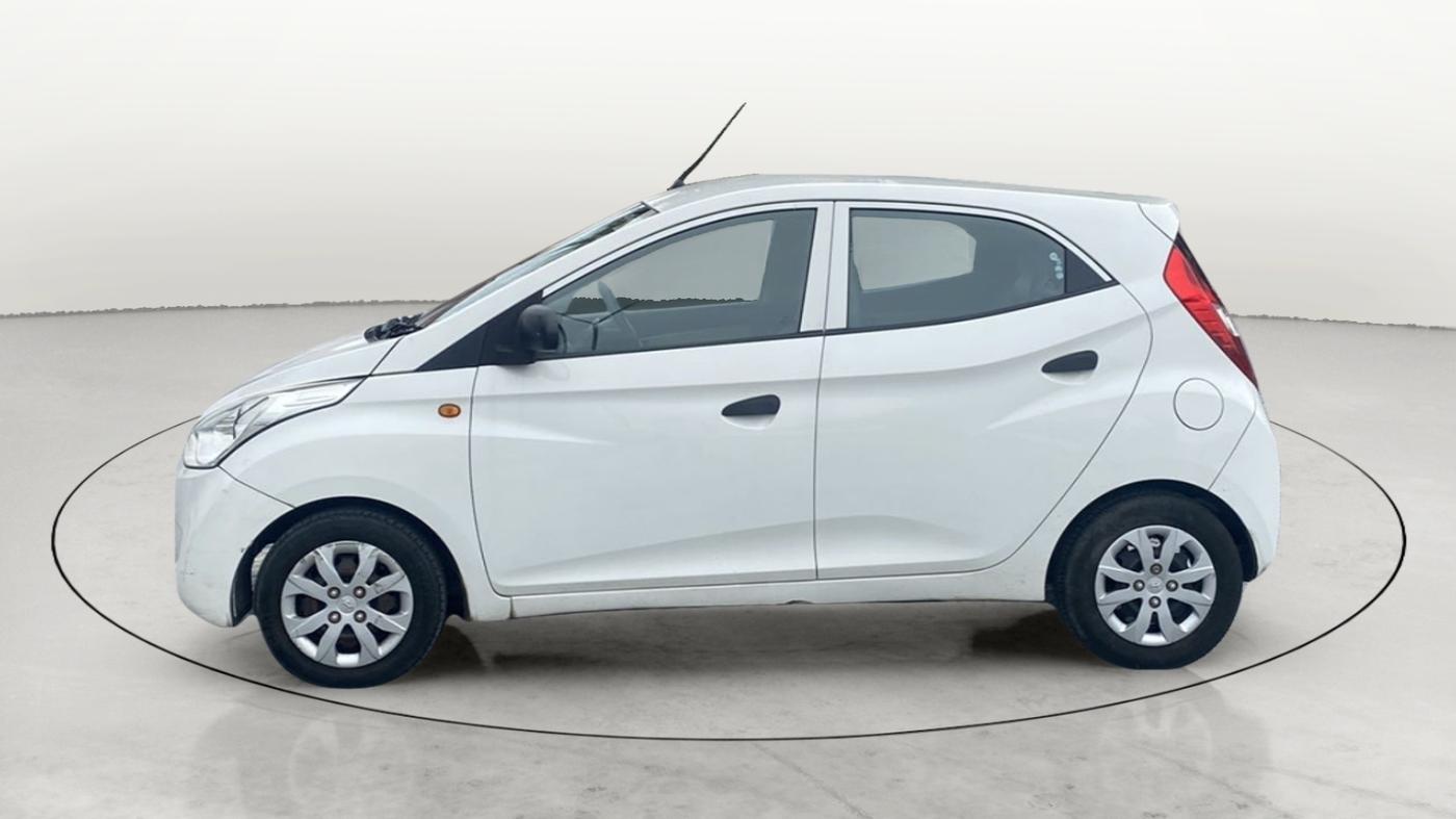 2014 Hyundai Eon MAGNA +, Petrol, Manual, 68,519 km, Left Side