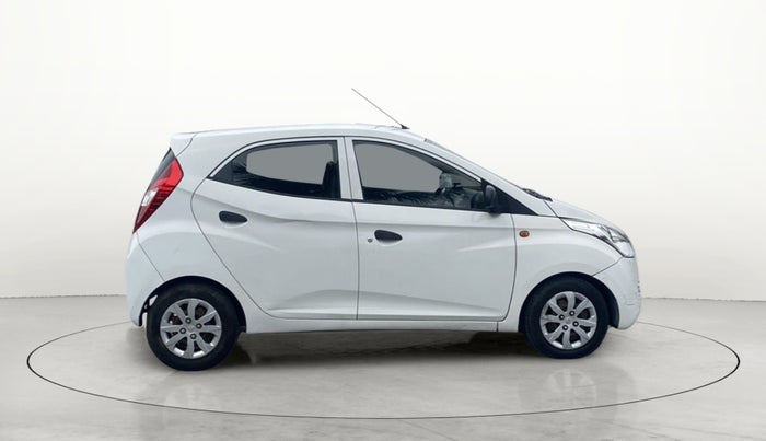 2014 Hyundai Eon MAGNA +, Petrol, Manual, 68,519 km, Right Side View