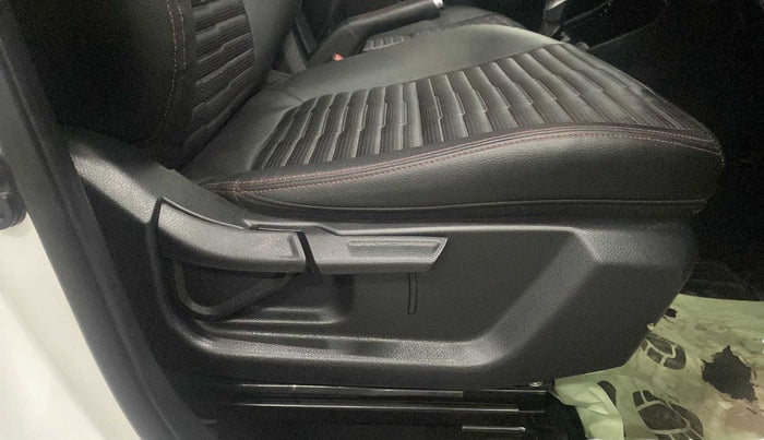 2020 KIA SONET GTX PLUS 1.5 AT, Diesel, Automatic, 70,052 km, Driver Side Adjustment Panel