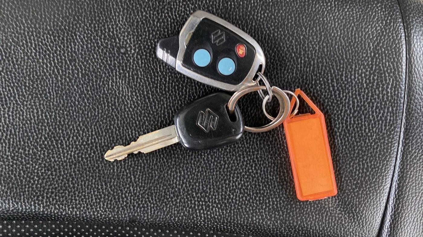 2017 Maruti Alto K10 VXI AMT, Petrol, Automatic, 39,922 km, Key Close Up