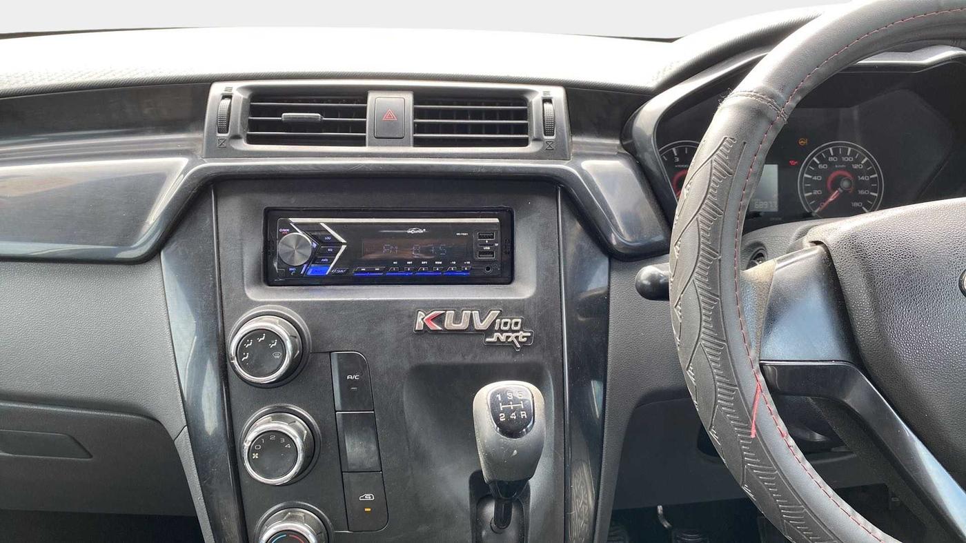 2017 Mahindra KUV 100 NXT K4+ P 6 STR, Petrol, Manual, 68,832 km, Air Conditioner