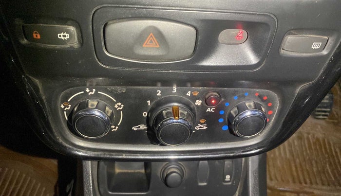 2013 Renault Duster 110 PS RXZ DIESEL, Diesel, Manual, 92,379 km, AC Unit - directional Switch not functional