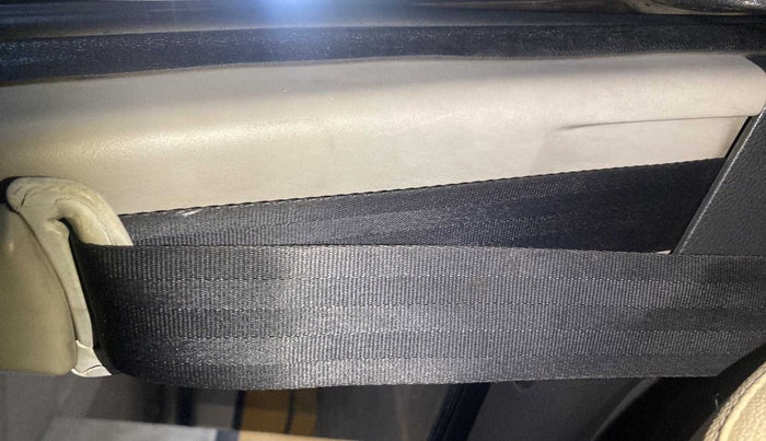 2013 Renault Duster 110 PS RXZ DIESEL, Diesel, Manual, 92,379 km, Front left seat (passenger seat) - Retractor not working