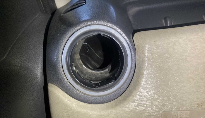 2013 Renault Duster 110 PS RXZ DIESEL, Diesel, Manual, 92,379 km, AC Unit - Front vent has minor damage
