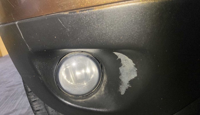 2013 Renault Duster 110 PS RXZ DIESEL, Diesel, Manual, 92,379 km, Right fog light - Not working