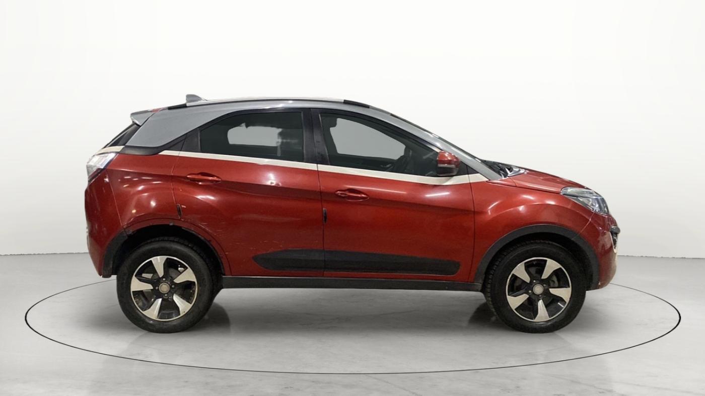 2018 Tata NEXON XZ PLUS DIESEL, Diesel, Manual, 76,105 km, Right Side View