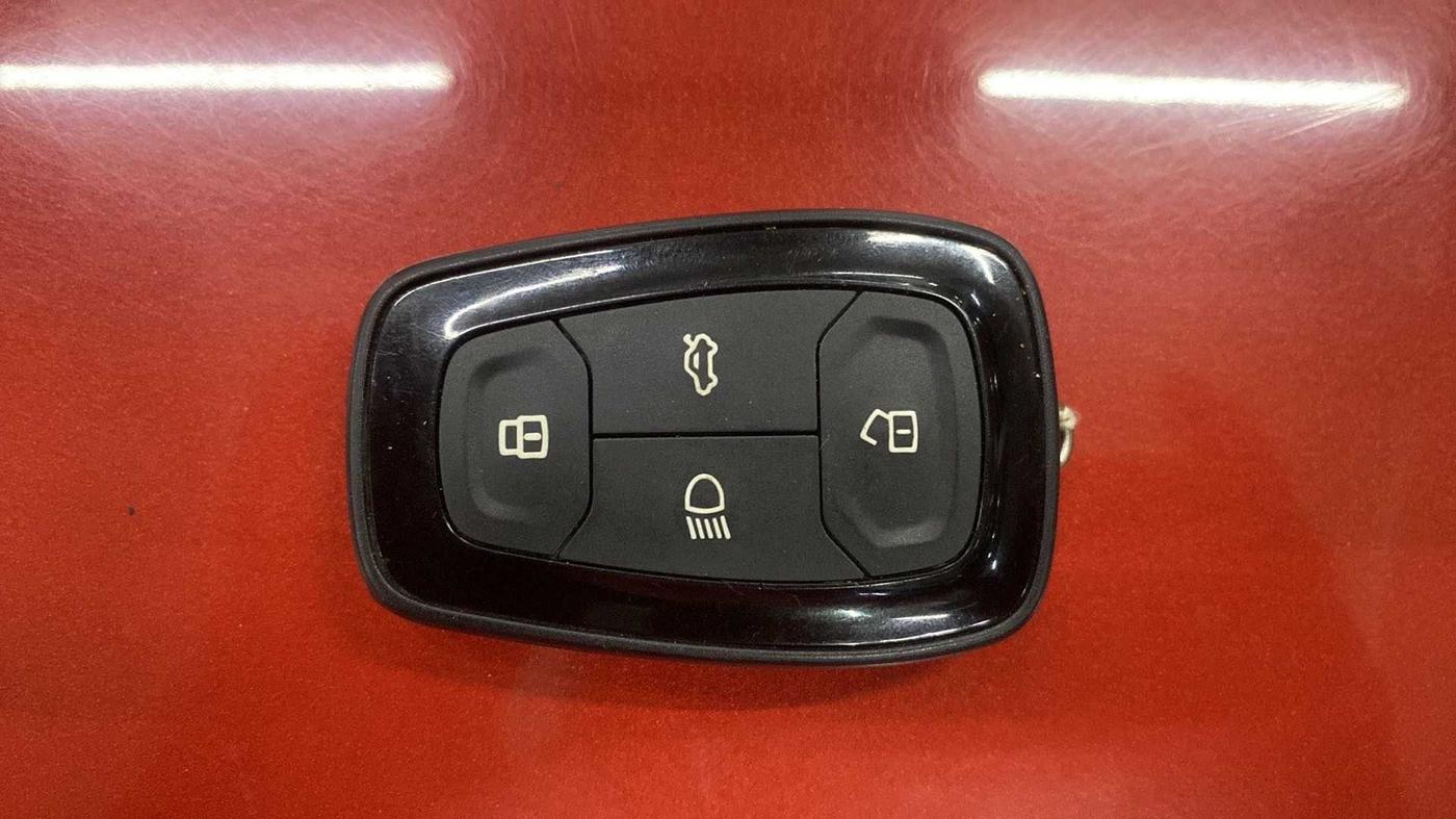 2018 Tata NEXON XZ PLUS DIESEL, Diesel, Manual, 76,105 km, Key Close Up