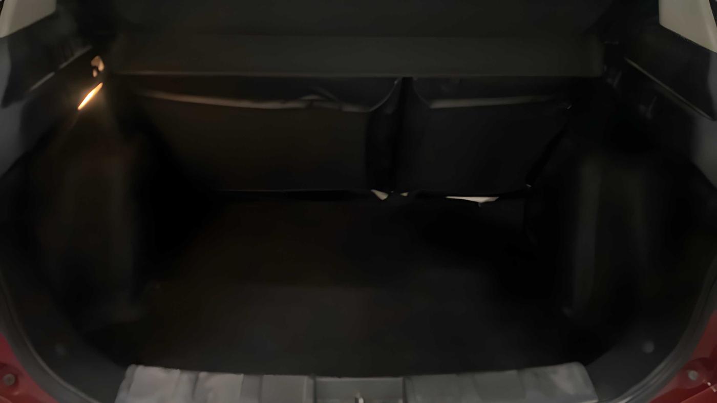 2018 Tata NEXON XZ PLUS DIESEL, Diesel, Manual, 76,105 km, Boot Inside
