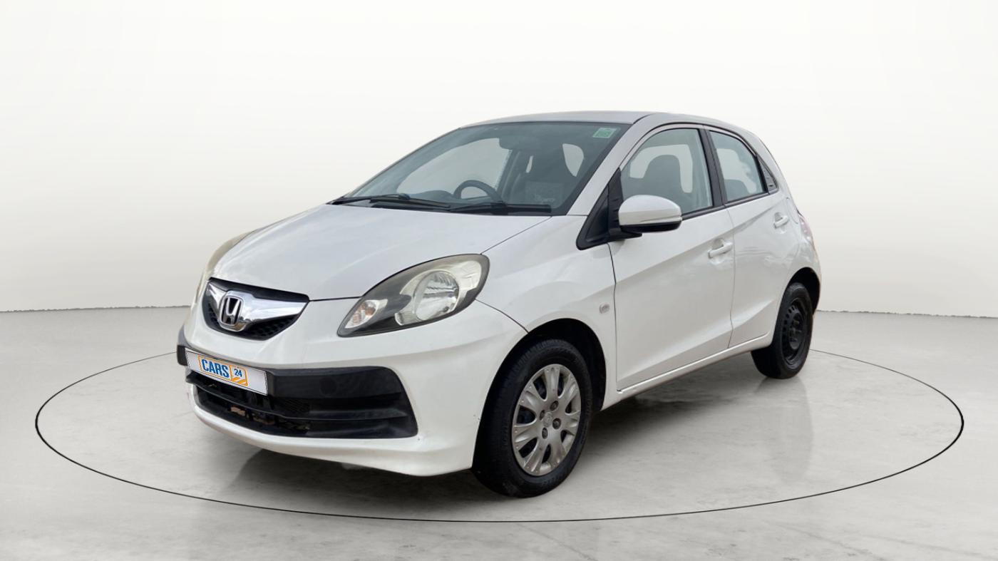 2015 Honda Brio S MT, Petrol, Manual, 1,20,127 km, Left Front Diagonal