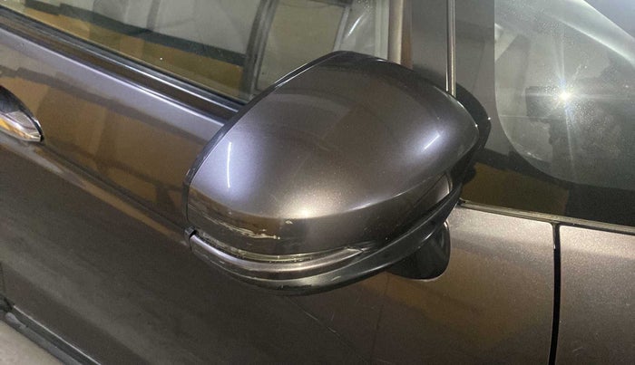 2019 Honda WR-V 1.2L I-VTEC VX MT, Petrol, Manual, 50,923 km, Right rear-view mirror - Cover has minor damage