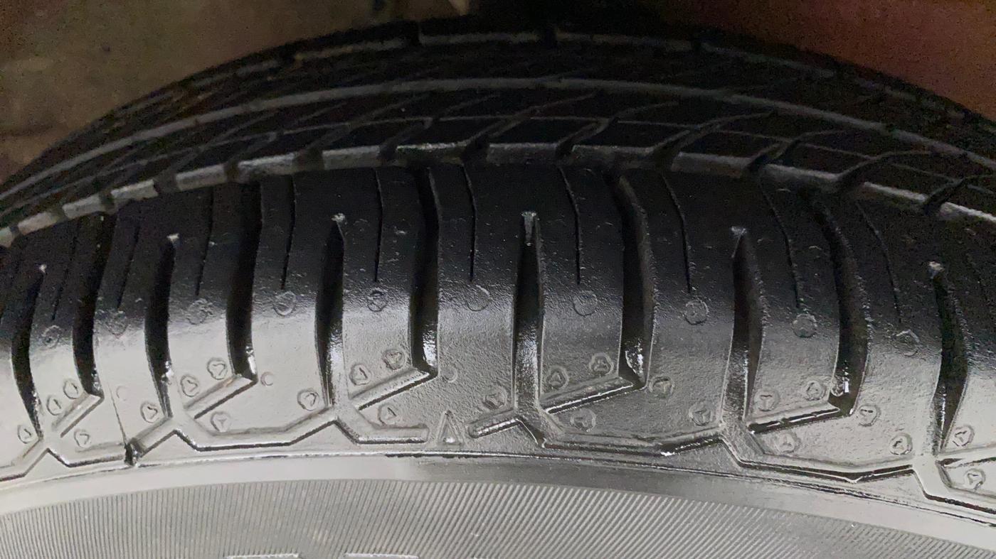 2012 Maruti Ritz VDI, Diesel, Manual, 97,419 km, Right Front Tyre Tread