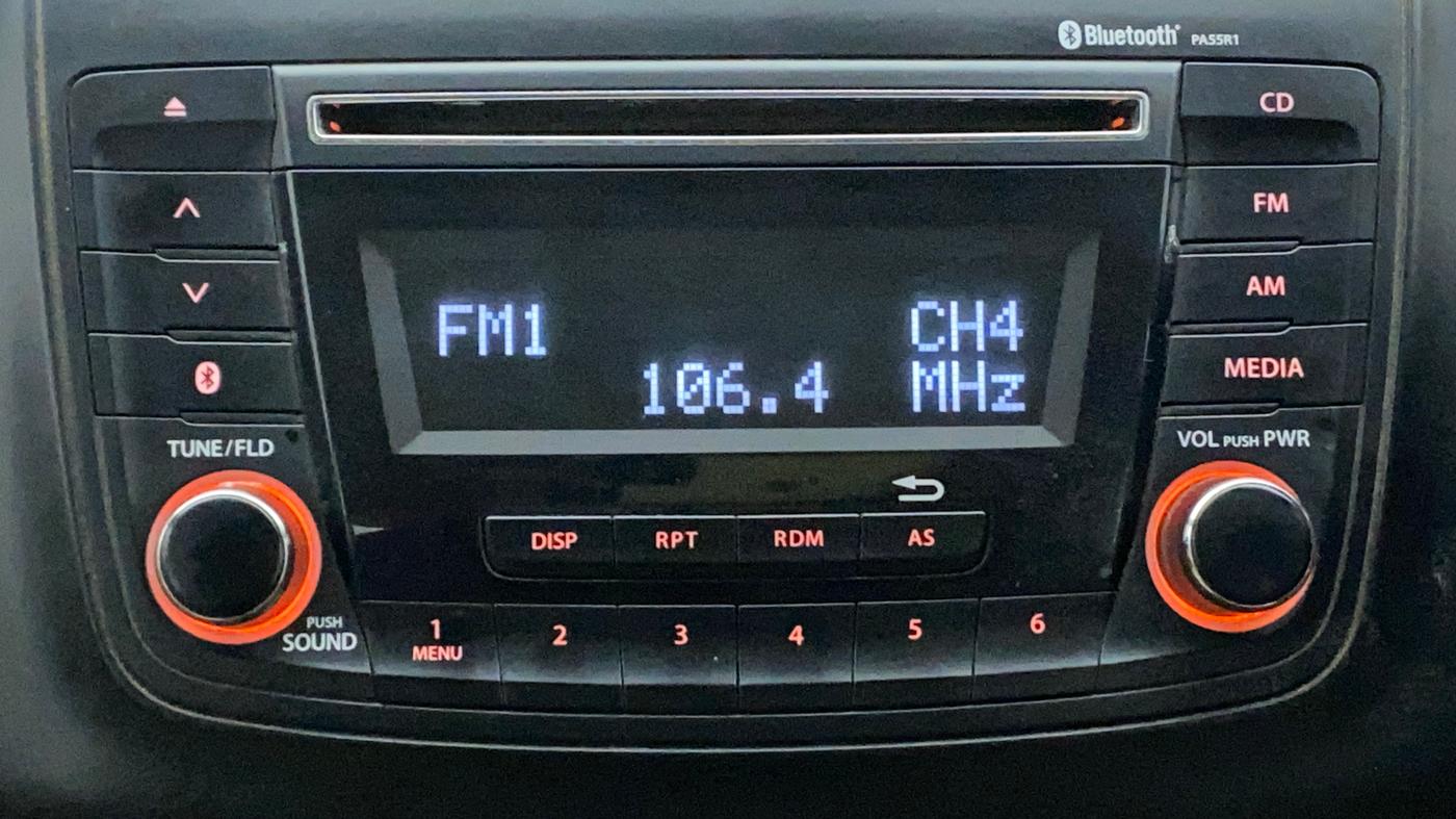 2017 Maruti Dzire VXI, Petrol, Manual, 80,392 km, Infotainment System