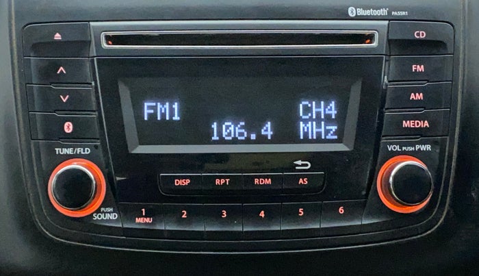 2017 Maruti Dzire VXI, Petrol, Manual, 80,392 km, Infotainment System
