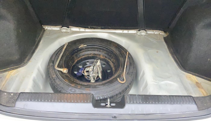 2017 Maruti Dzire VXI, Petrol, Manual, 80,392 km, Boot Inside