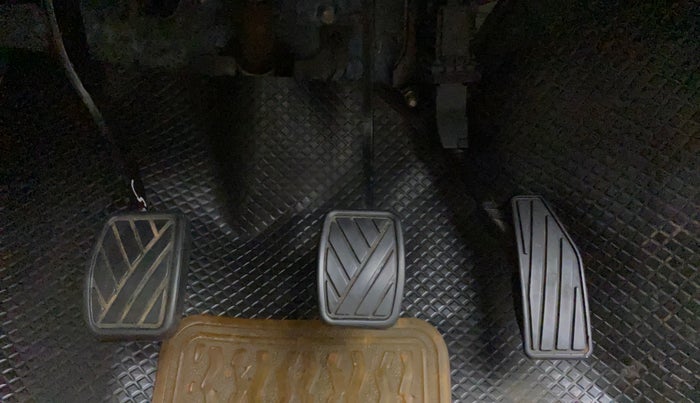 2017 Maruti Dzire VXI, Petrol, Manual, 80,392 km, Pedals