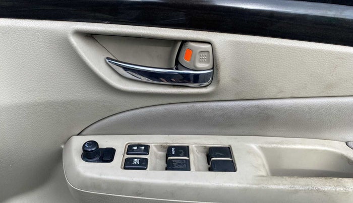 2015 Maruti Ciaz ZDI+, Diesel, Manual, 84,617 km, Driver Side Door Panels Control