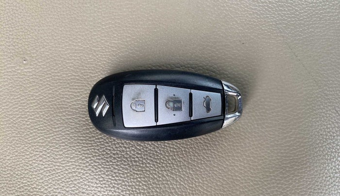 2015 Maruti Ciaz ZDI+, Diesel, Manual, 84,617 km, Key Close Up