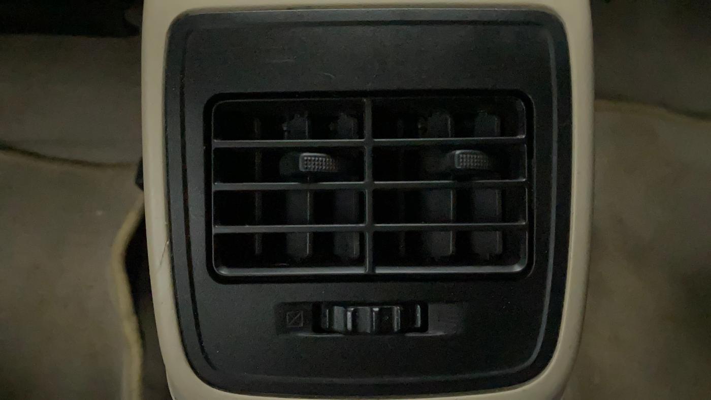 2017 Maruti Dzire VXI, Petrol, Manual, 53,668 km, Rear AC Vents