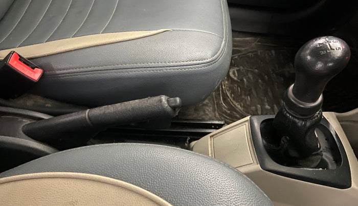 2015 Maruti Alto K10 LXI, CNG, Manual, 69,919 km, Gear Lever