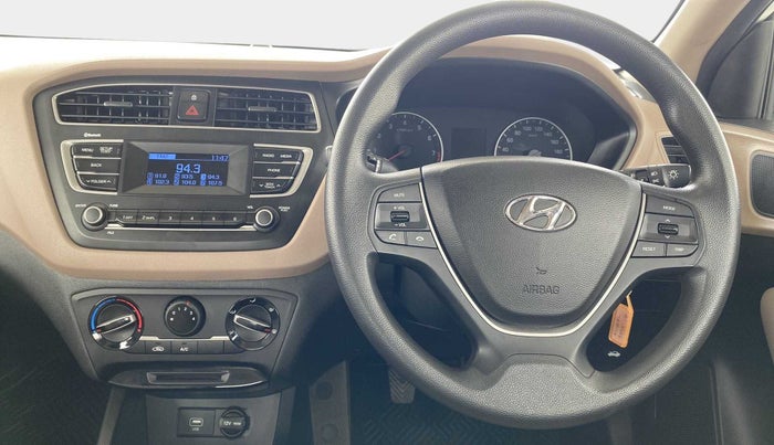 2020 Hyundai Elite i20 MAGNA PLUS 1.2, Petrol, Manual, 28,342 km, Steering Wheel Close Up