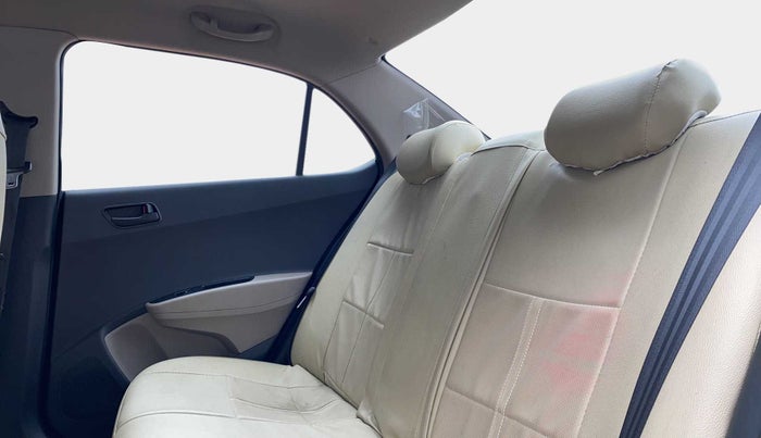 2018 Hyundai Xcent E+, Petrol, Manual, 41,716 km, Right Side Rear Door Cabin
