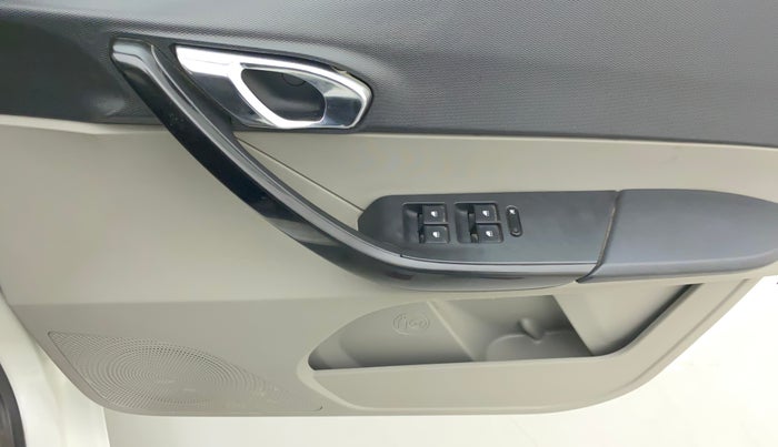 2017 Tata Tiago XZ PETROL, Petrol, Manual, 65,410 km, Driver Side Door Panels Control