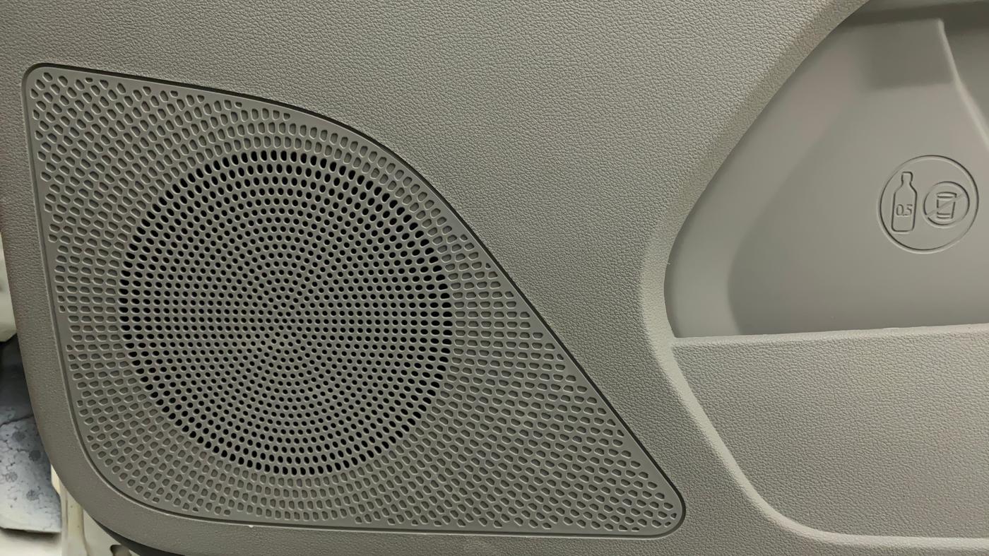2017 Tata Tiago XZ PETROL, Petrol, Manual, 65,410 km, Speaker